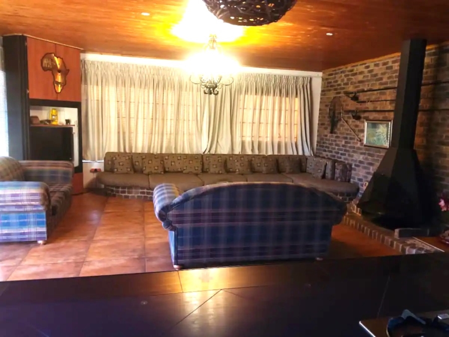 3 Bedroom Property for Sale in Vaaldam SH Free State